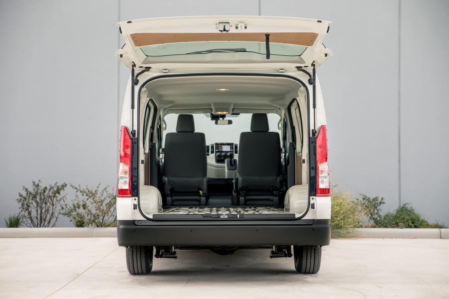 Багажник Toyota Hiace LWB Van 2019 года  (AU) (фото 2 из 10)